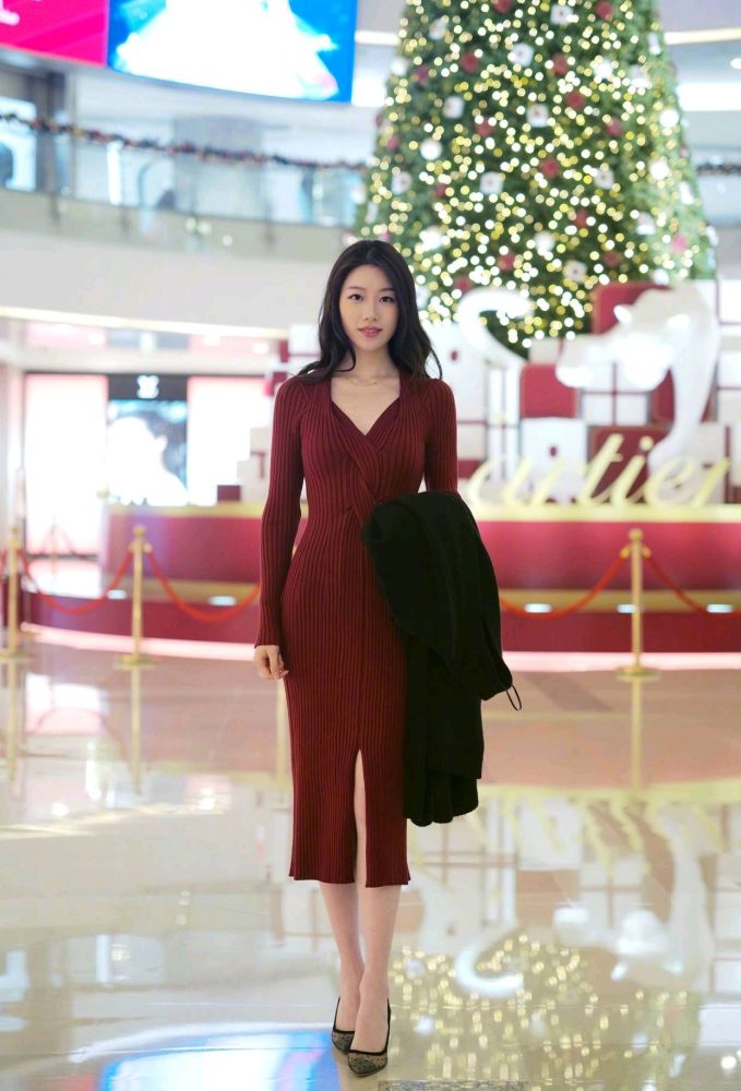 国内街拍：如何给穿搭做减法？叠穿只会变臃肿，换个思路变更美 街拍潮人 第2张