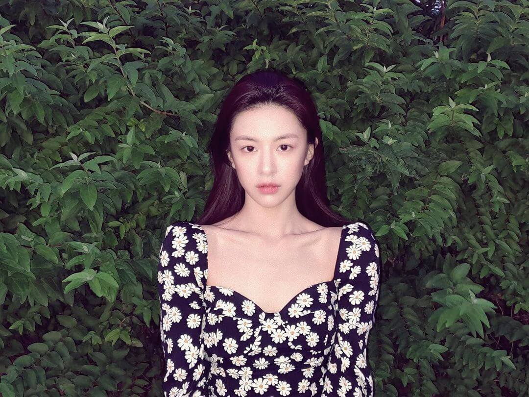 是艺术文青、被称为最美整形范本小全智贤的高允真5个可爱趣闻 明星搭配 第5张