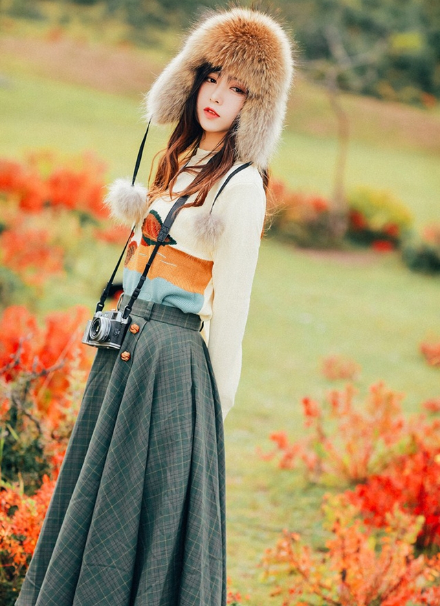 肤如凝脂肌如雪冬日美女户外写真 美图 第1张