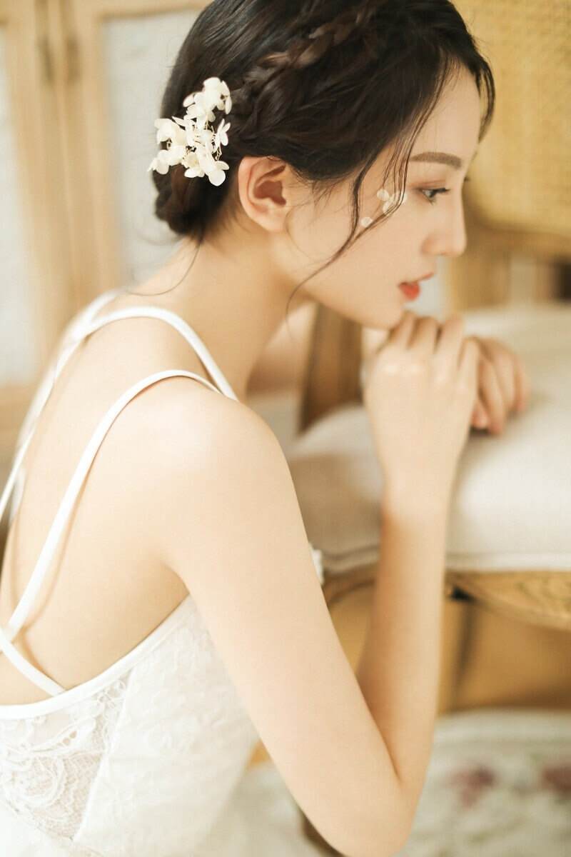 知性优雅气质婚纱美女婚纱照片欣赏 美图 第1张