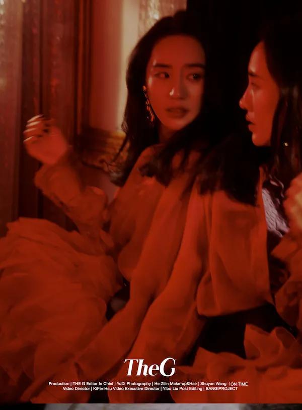 王智封面大片曝光：眼神绝美 复古文艺透着小性感 时尚 第4张
