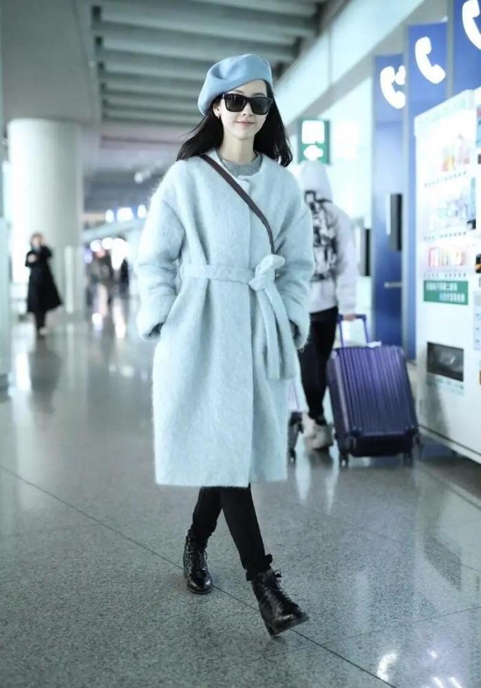 陈都灵穿针织毛衣时髦大气 甜美女神非她莫属！ 时尚 第6张