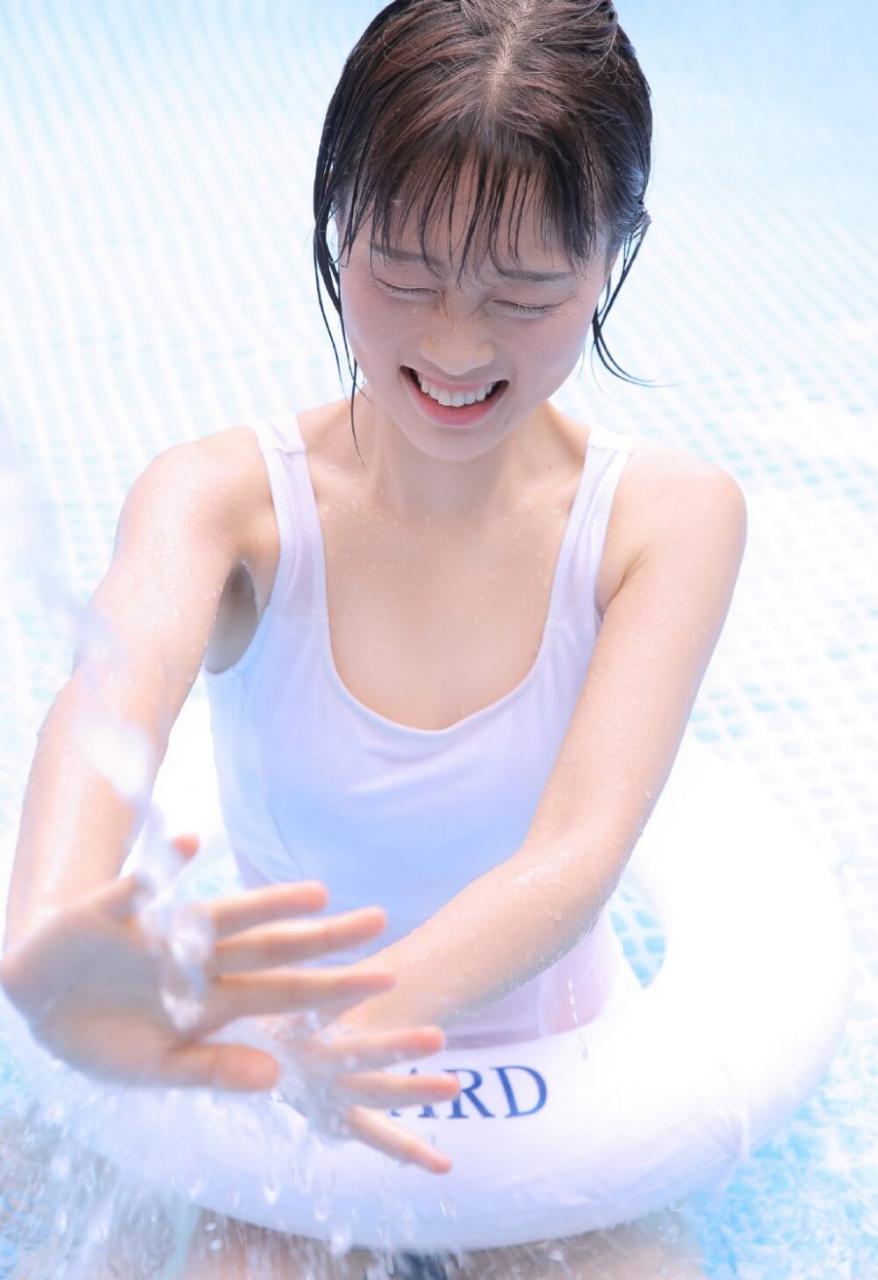 湿身萝莉泳装日式感紧致诱惑图片写真 美女图片 第1张