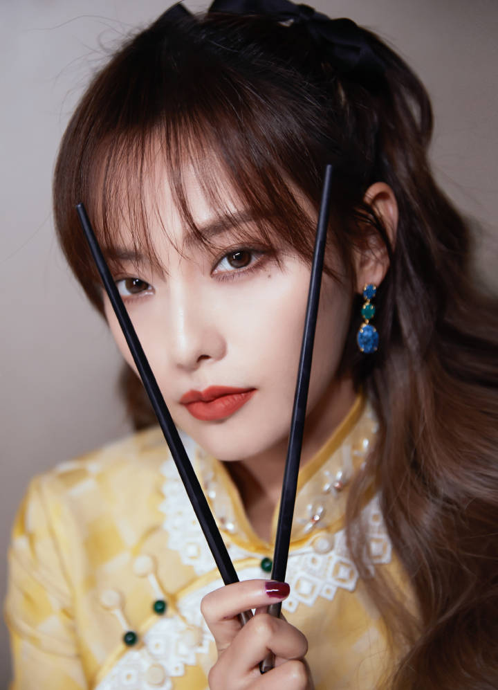张嘉倪一袭少女装可爱甜美，越活越年轻 明星搭配 第10张