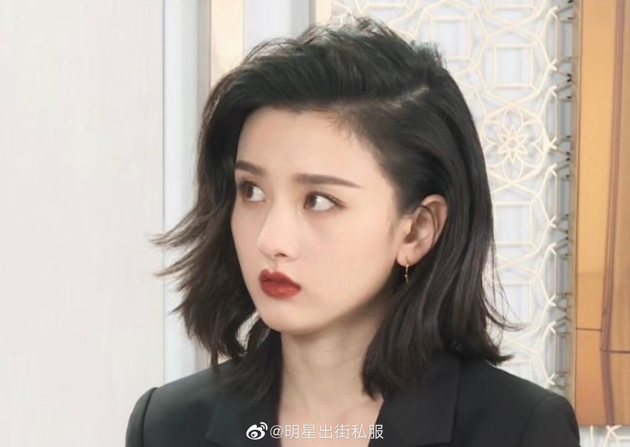 宋祖儿港风称得上95后第一颜霸了吧，网友：好惊艳 时尚 第3张