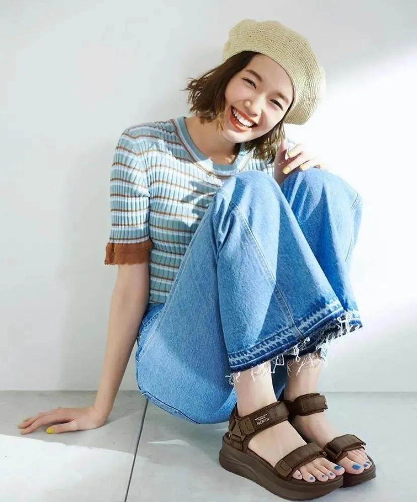 春天如何穿衣打扮？学日系小姐姐穿搭套路，让你又美又有气质 穿搭技巧 第8张