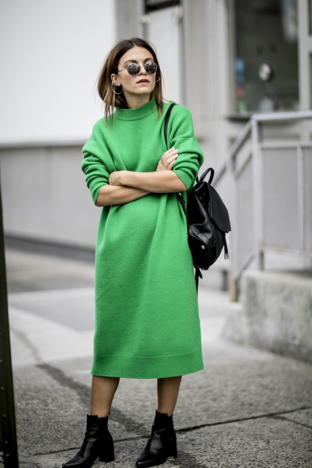 皮肤黑的女生穿什么颜色衣服好 这五个适合黄黑皮肤女孩的色彩 穿搭 第2张