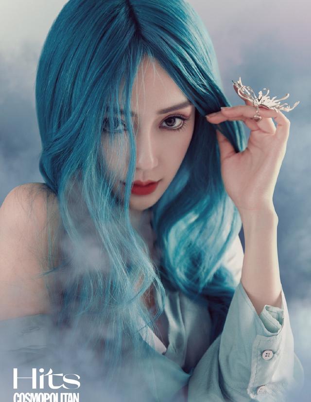 Angelababy蓝发造型仙气逼人 时尚 第2张