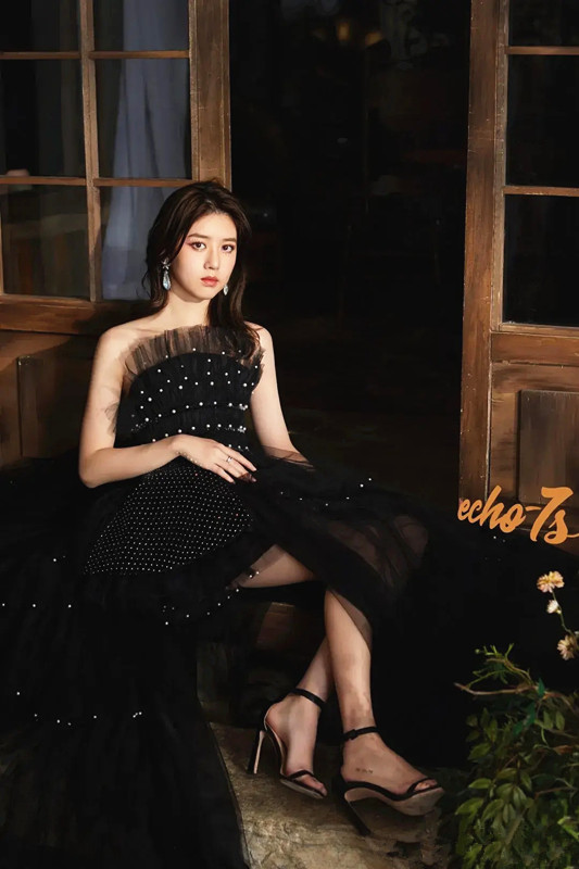 新加坡甜美女神李凯馨 穿白色吊带秀娇嫩肌肤太美 时尚 第6张