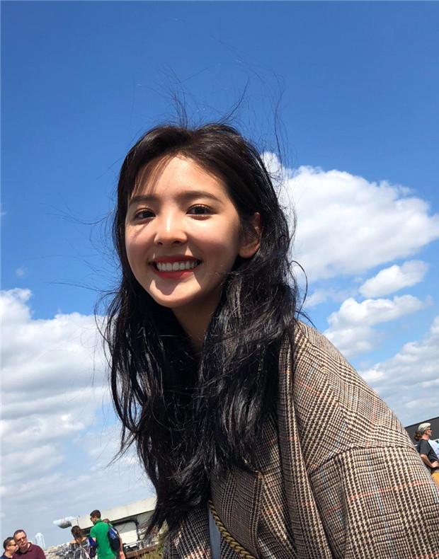“网红脸”已经过时，2021年最火的是“初恋脸”，清纯高级又耐看 穿搭技巧 第7张
