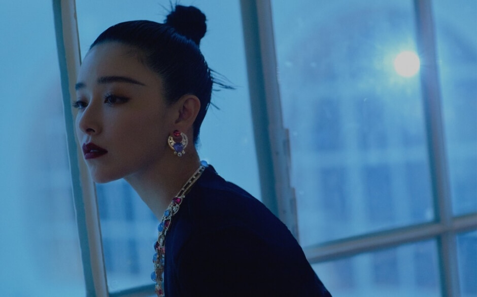 阚清子烈焰红唇深V长裙夜色魅惑图片写真 时尚 第1张