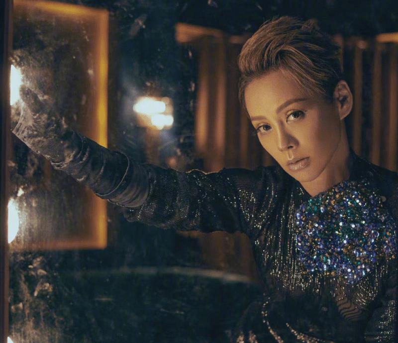 “时尚先生”大片出炉，女明星美艳动人，看到男明星想恋爱了 时尚 第5张
