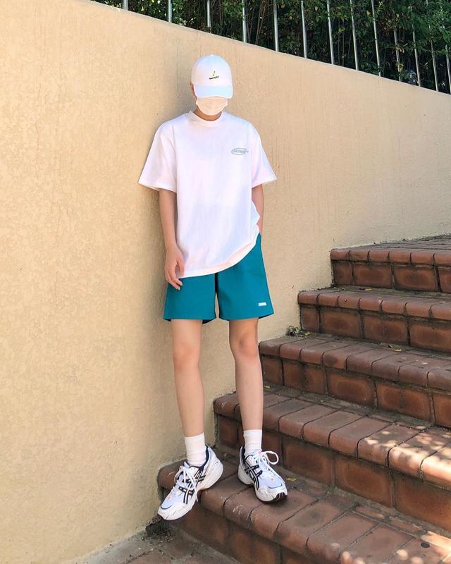夏天男生怎么穿衣打扮清新干净 夏季男生穿衣指南 穿搭 第3张