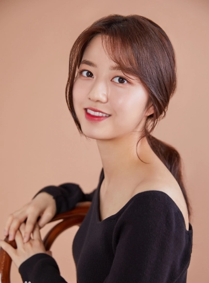 2021年韩国十大美女红星！孙艺珍金素妍宋慧乔争奇斗艳 时尚 第6张
