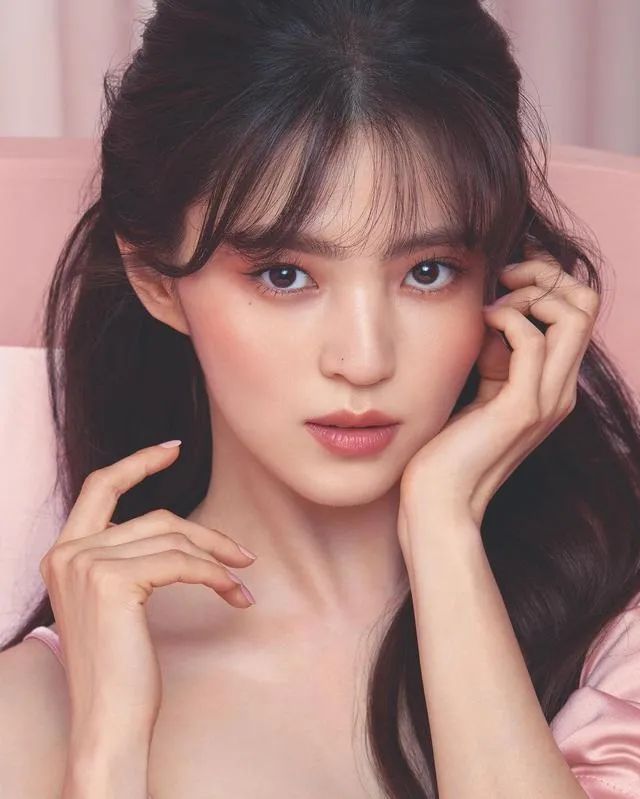 2021年韩国十大美女红星！孙艺珍金素妍宋慧乔争奇斗艳 时尚 第7张