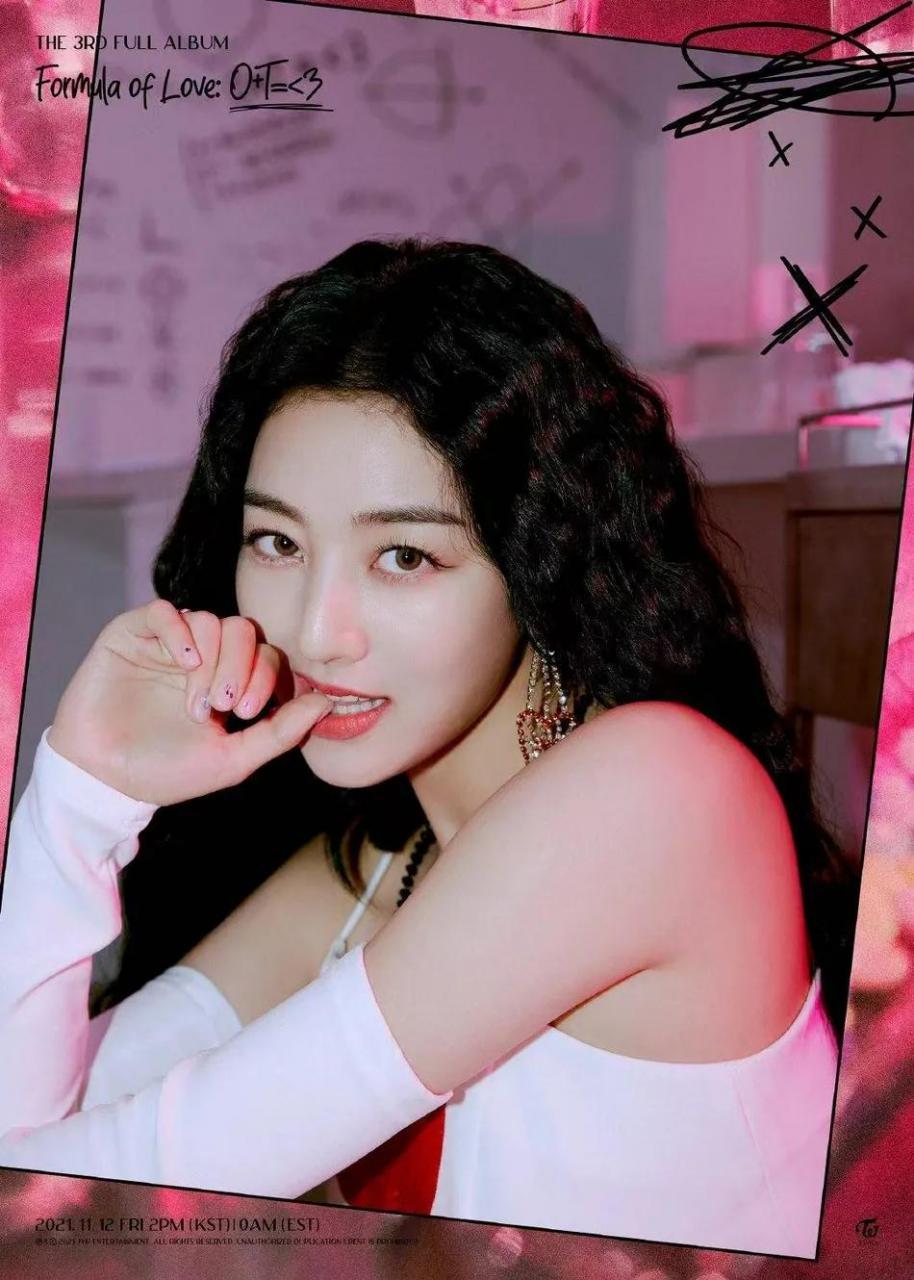 韩国女团TWICE新专辑发写真！各个雪肤玉貌性感撩人 时尚 第3张