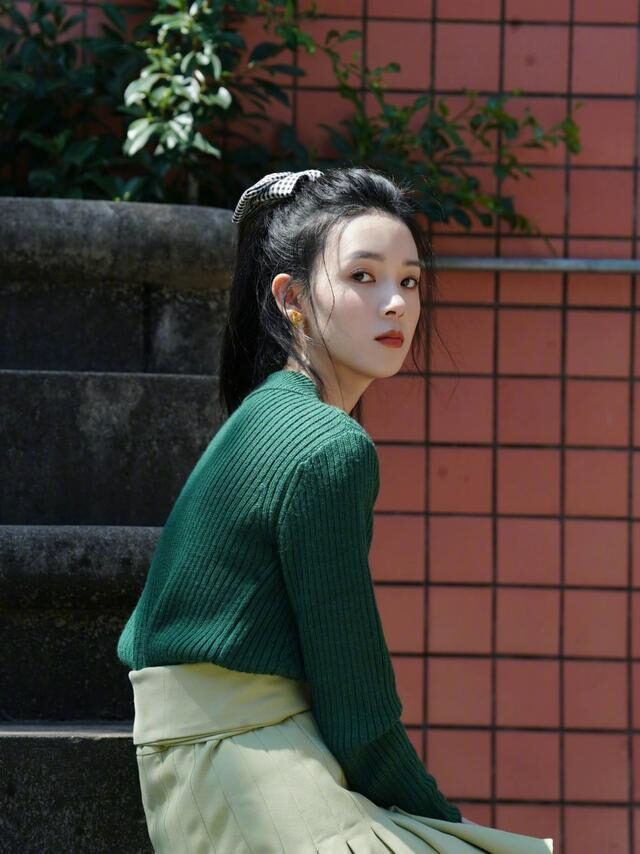 陈瑶邻家女打扮清纯又温柔，谁看了不心动 时尚 第2张