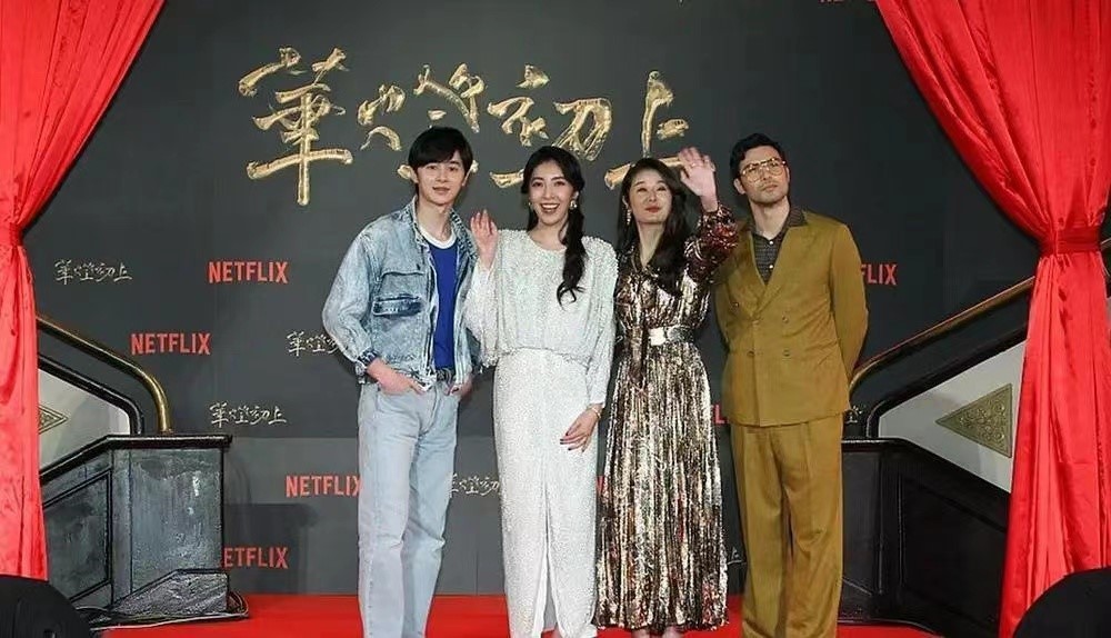 林心如穿“锡纸裙”秀小蛮腰，没美颜状态也很赞 时尚 第3张