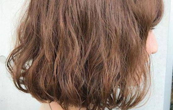 女生齐肩发造型图片 今年最in发型之一 健康 第2张-秀美女性 女生齐肩发造型图片 今年最in发型之一 健康 第2张