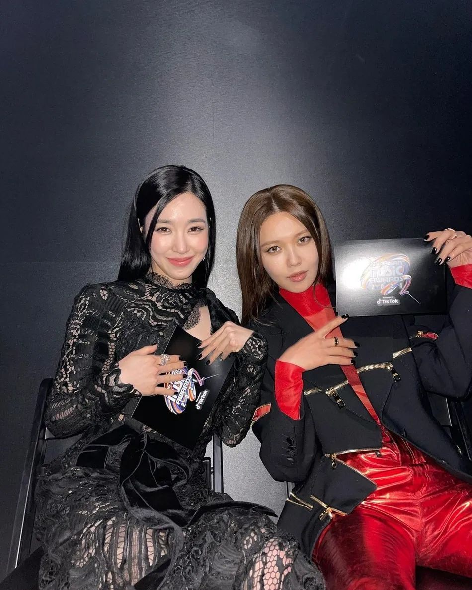 Tiffany崔秀英合照超美！两大美女魅力四射 时尚 第2张