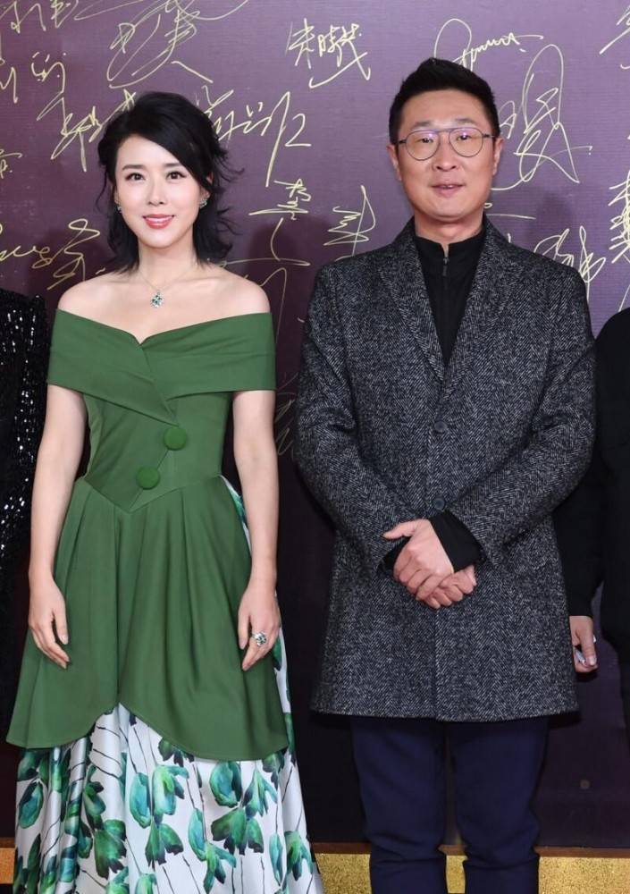 颜丹晨穿紫色裙转身太惊艳，气质优雅迷人 时尚 第10张