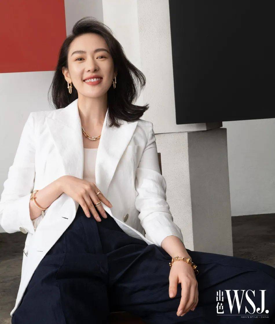 童瑶黑白色彩超靓美图！飒爽干练女人味十足 时尚 第5张