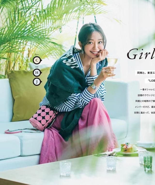 终于明白“穿衣好看”的秘诀！10件衣服10套穿搭，全是借鉴干货 穿搭 第15张