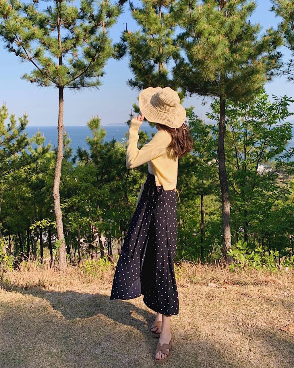 从都市约会到田园郊游都能穿，夏天需要来顶草帽添造型 穿搭 第15张