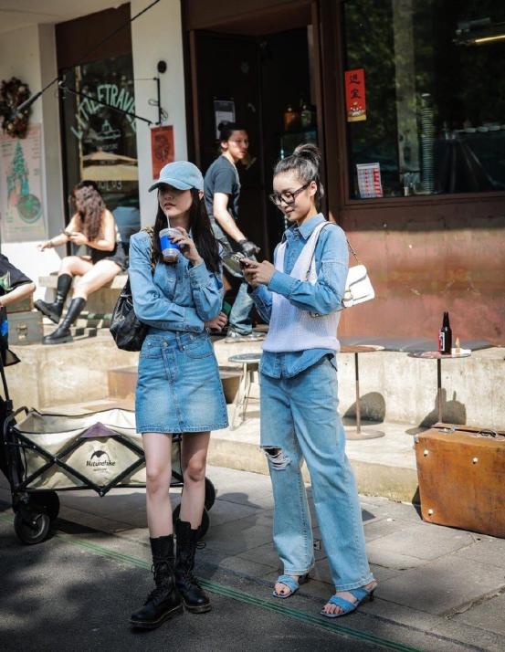 被成都的街拍美到了！成都女人的穿搭“小心机”值得借鉴 街拍 第3张