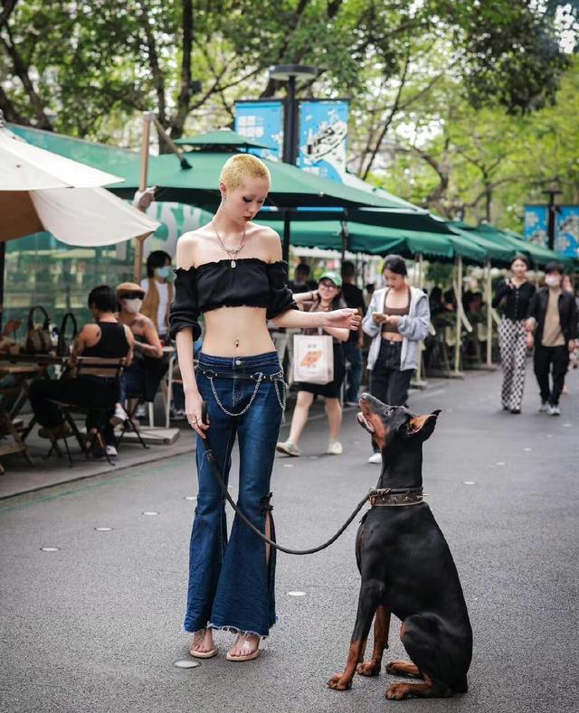 被成都的街拍美到了！成都女人的穿搭“小心机”值得借鉴 街拍 第11张