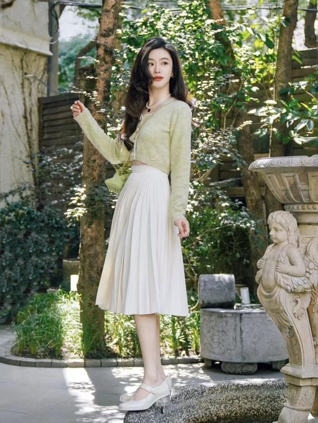 穿衣高级的女人有这5个特点，一看就很有氛围感 穿搭 第3张